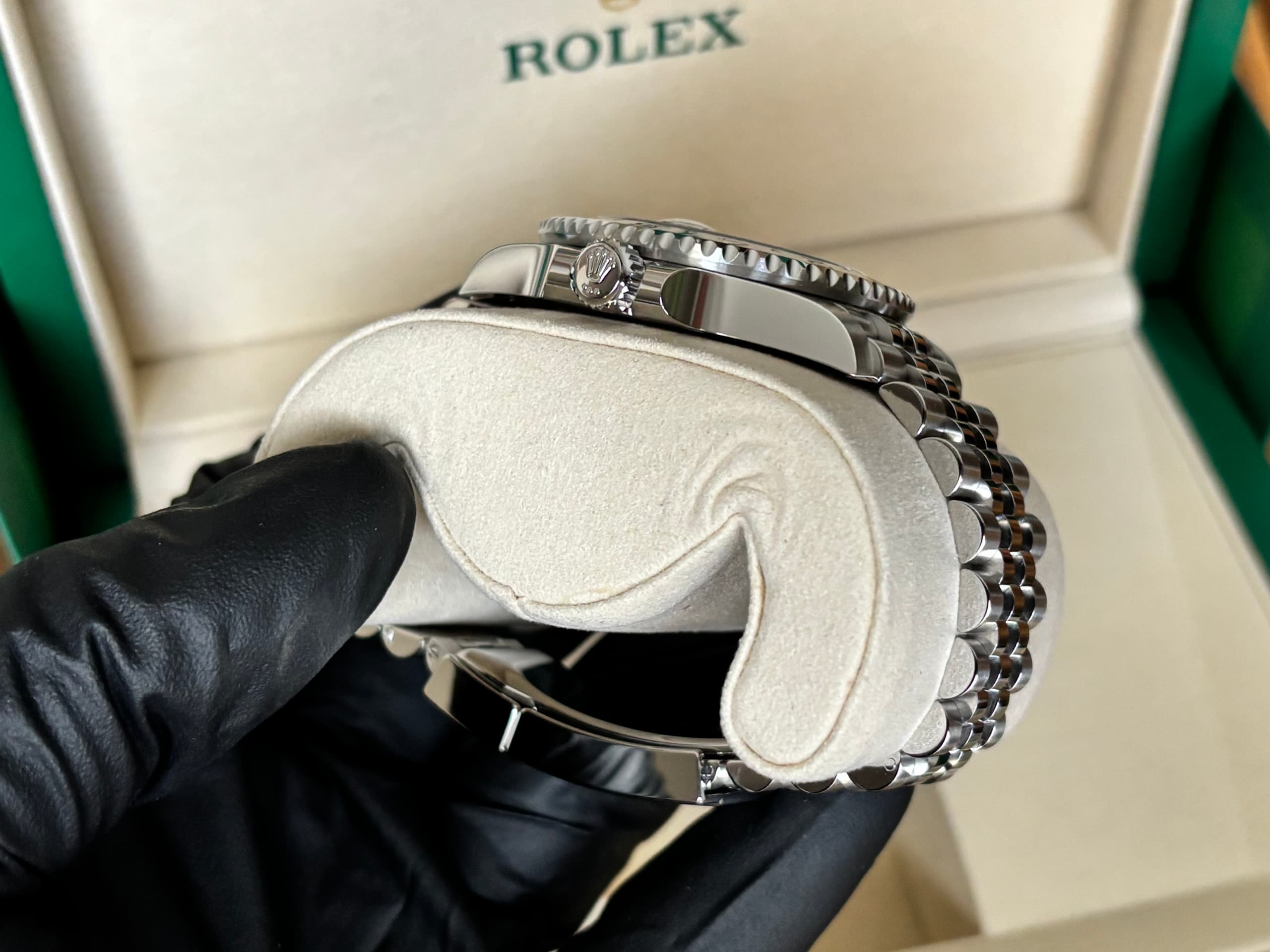 Rolex GMT Master II 126710GRNR “Bruce Wayne” (2026) — photo 5